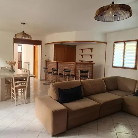 Location 8 A 13 Personnes, A 450m * Ault